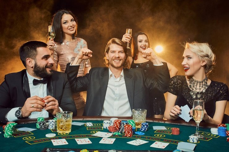 Platform uya 123 menampilkan berbagai kategori sportsbook, kasino langsung, dan permainan slot dalam satu antarmuka